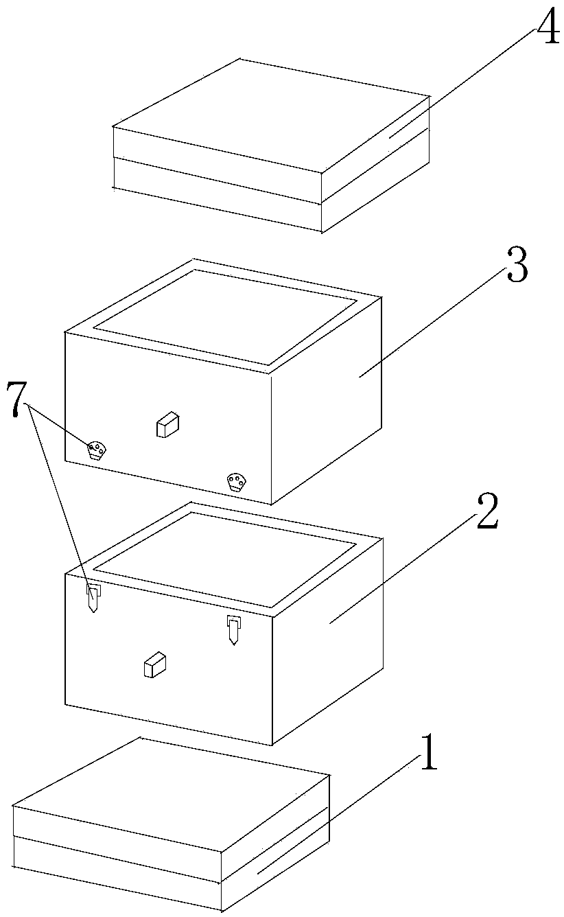 Chinese bee feeding device with possibility of traditional feeding and movable-frame nectar fetching for many times and keeping method