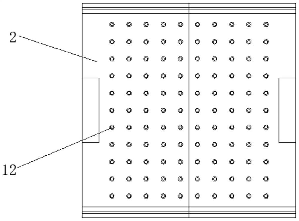 Medical spliced instrument cleaning equipment with automatic water level adjusting function