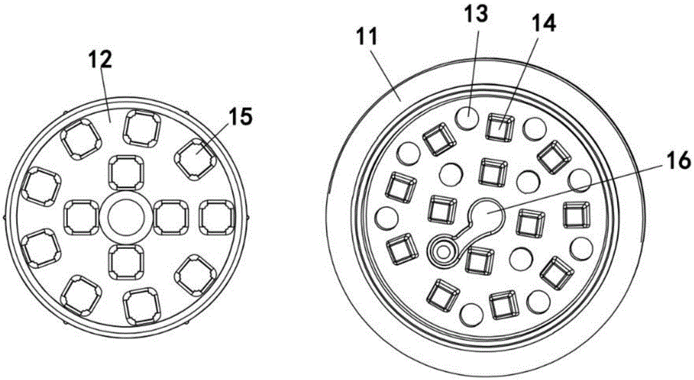 Filtering assembly and capsule coffee making device