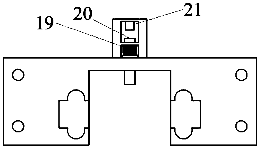 An adaptive ice breaking device for ships