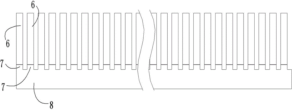 Conductive spring for pins of power connector