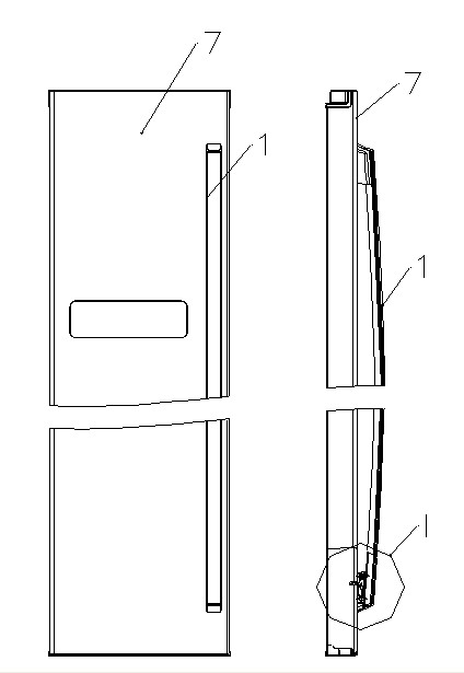 Refrigerator handle assembling structure capable of realizing self-locking