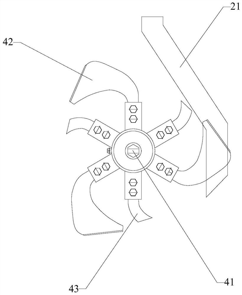 Fitching, fertilizing and earthing integrated working machine