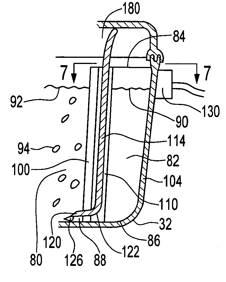 Hydraulic fluid reservoir and hydraulic system