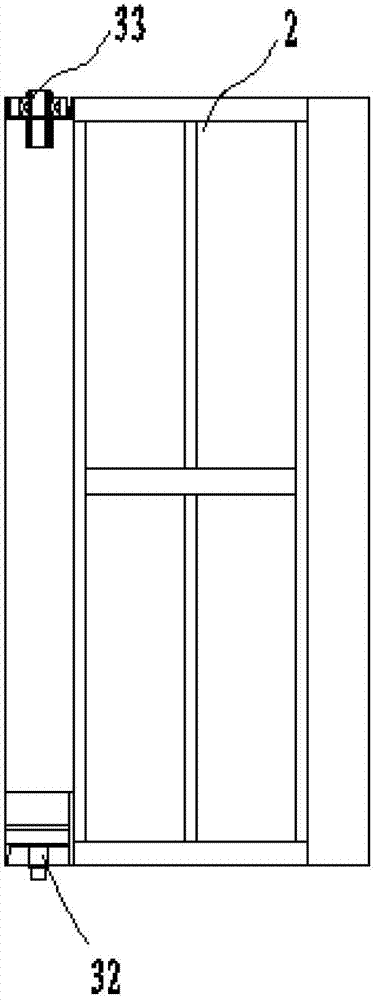 Plate turnover device for eccentric fermentation tower and fermentation tower