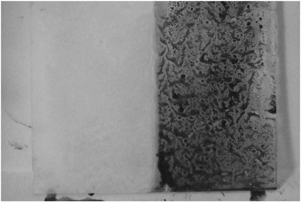 Strawberry-shaped super-hydrophobic composite microsphere and application thereof