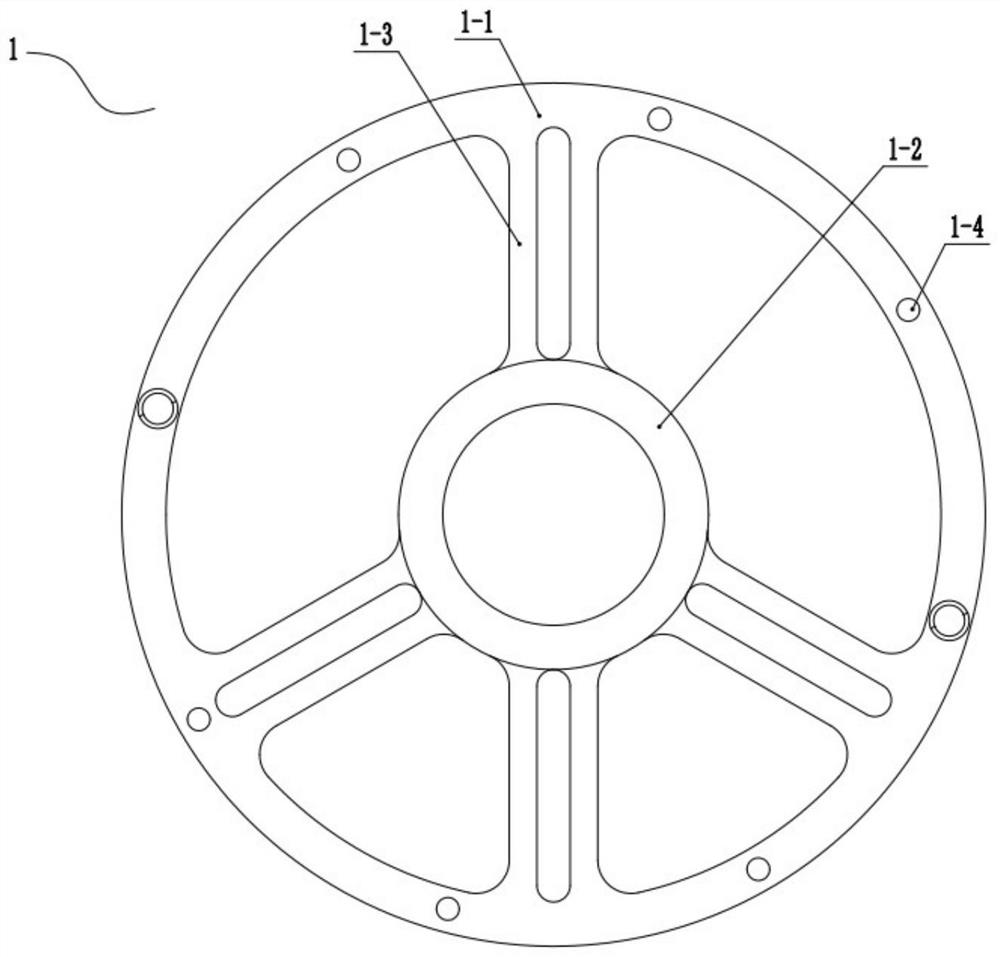 Flexible belt dismounting device