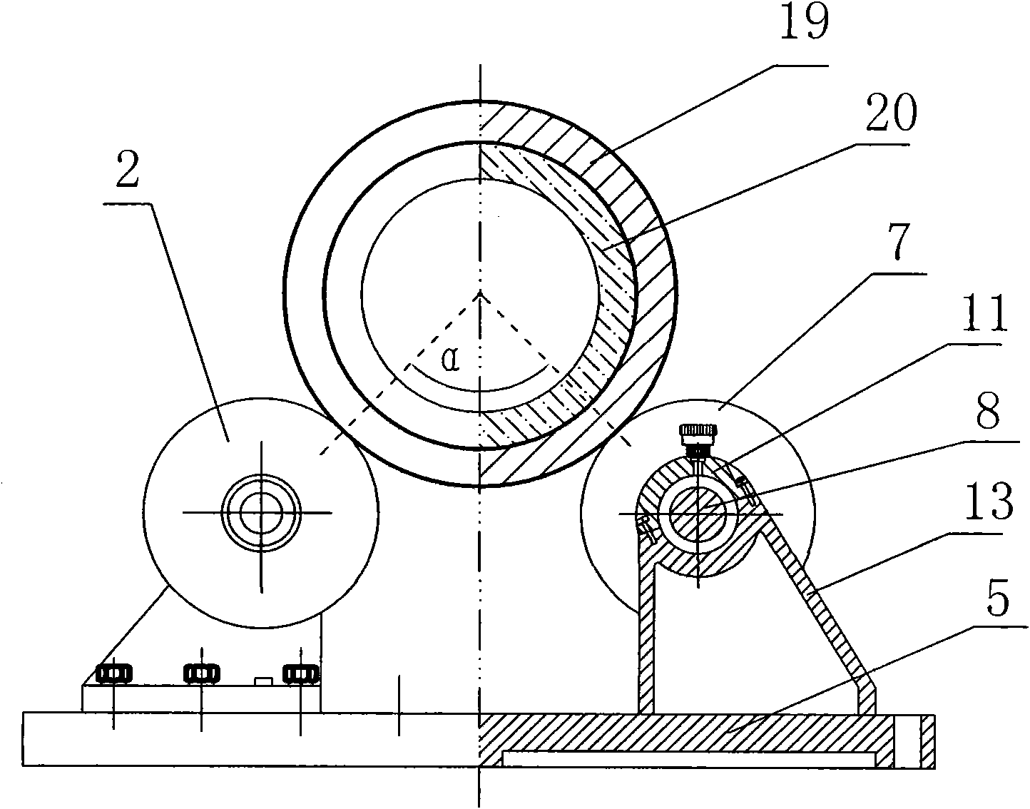 Rolling type centrifugal casting machine