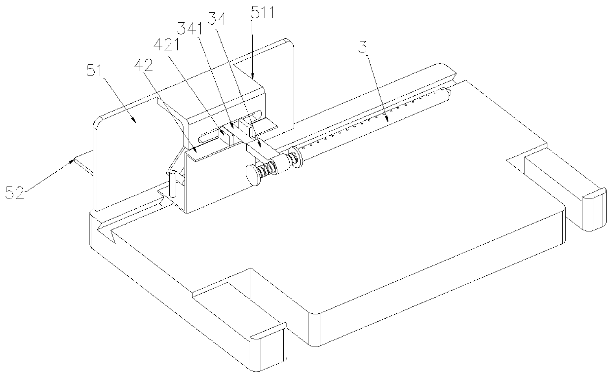 Preparation device and method for composite down-like thermal insulation material