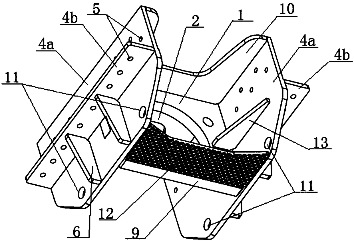 Rail vehicle lifting method, coupler mounting seat for implementation of rail vehicle lifting method and rail vehicle