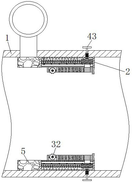 Electromagnetic flowmeter scale cleaning device capable of improving precision