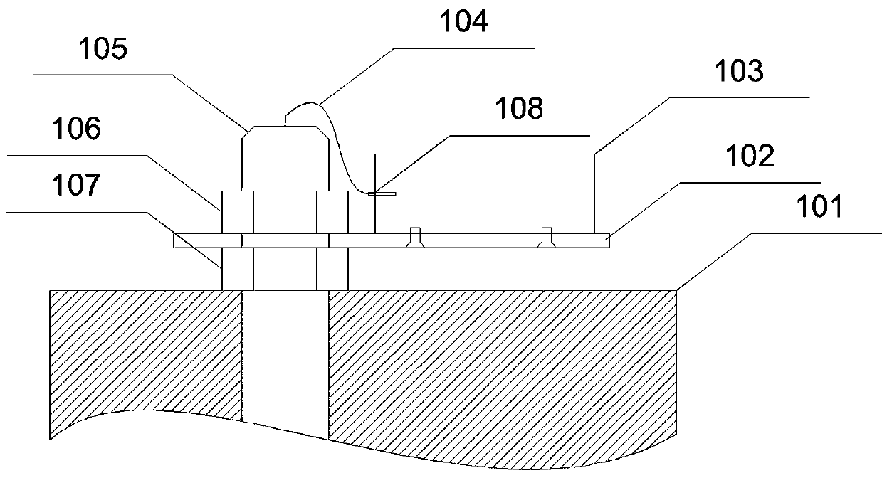 Data acquisition and transmitting device for detecting wear amount of lining plate of mill