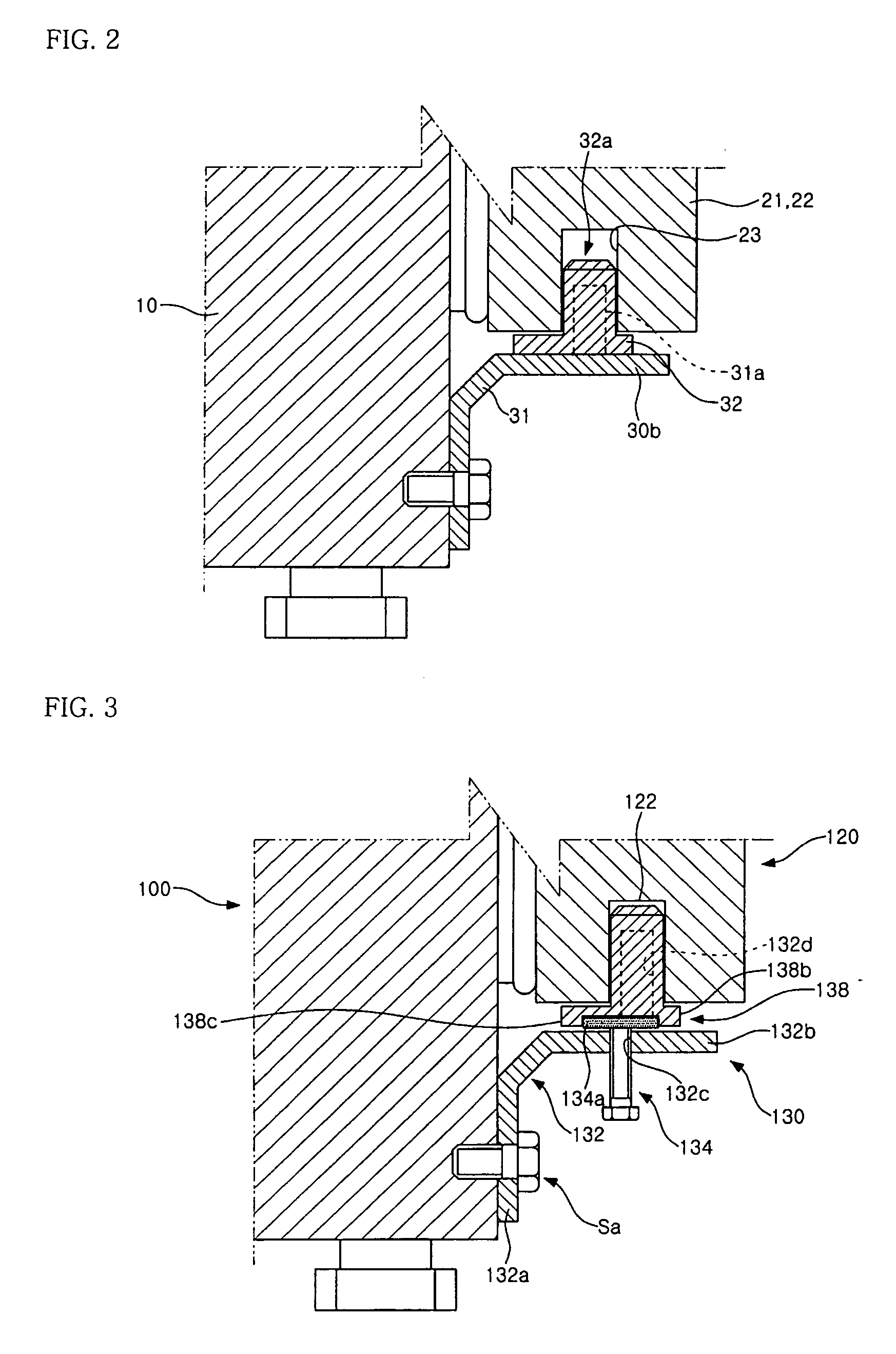 Refrigerator having height-adjustable door