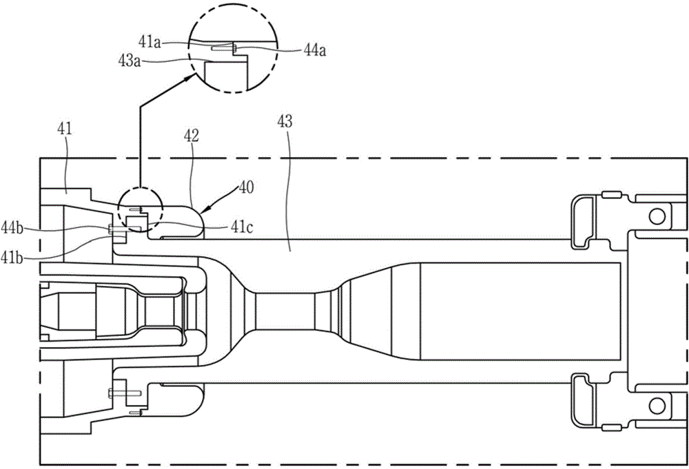 Circuit breaker with compact contact structure