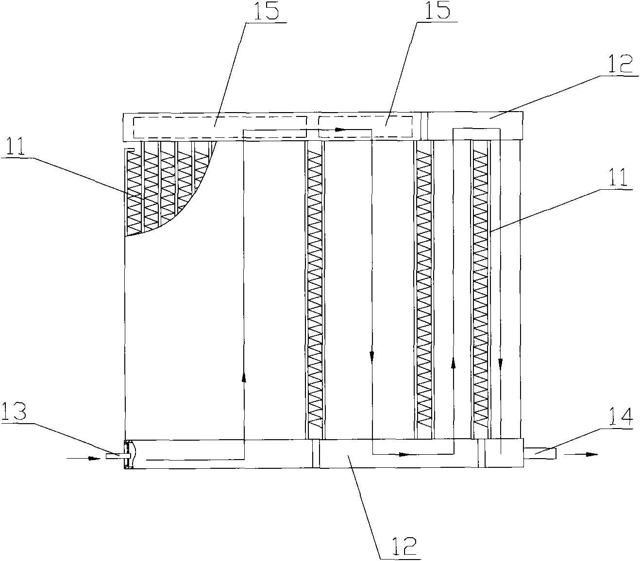 Heat exchanger and heat exchanging device including same