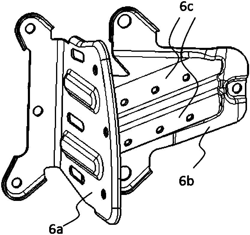 Engine room force transfer structure dealing with automobile small offset crashes