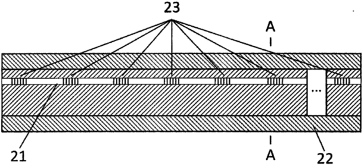 Device and method for measuring spatial shape of three-core fiber grating array based on low reflectivity