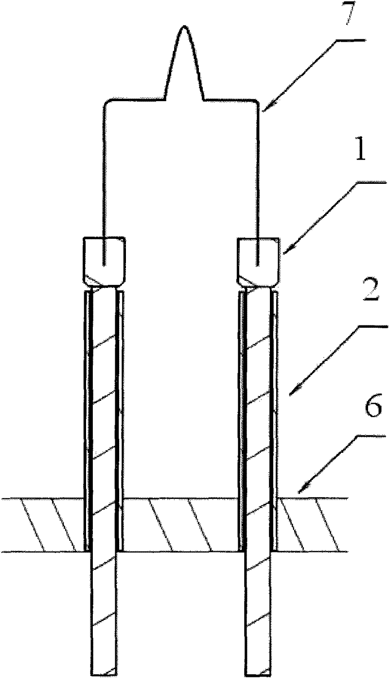 Double cup cover ion source filament seat structure for preventing metal spraying