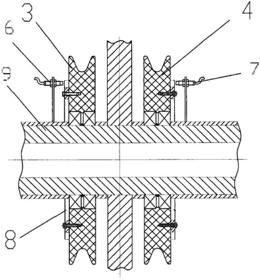 Crane and synchronous control device and method of double winches