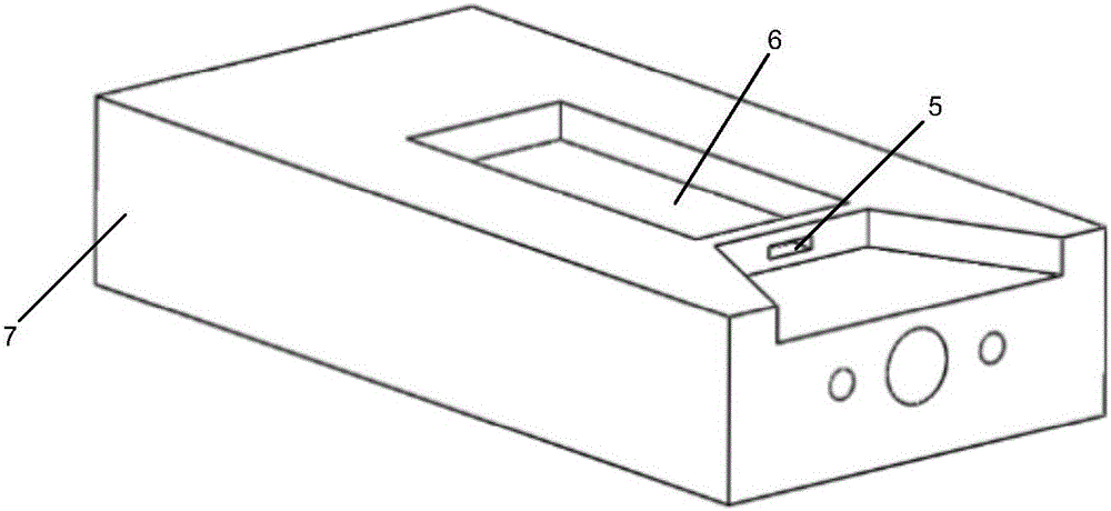 Device and method for detecting size of internal groove of small-size workpiece through asynchronous exposure of multipoint light source