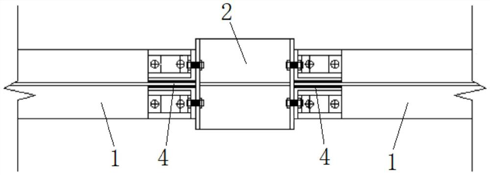 Self-resetting steel frame beam-middle column joint and construction method thereof