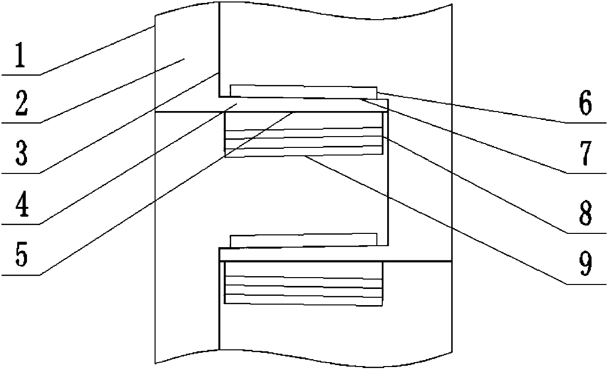 Liquid guide tower plate with horizontal opening hole