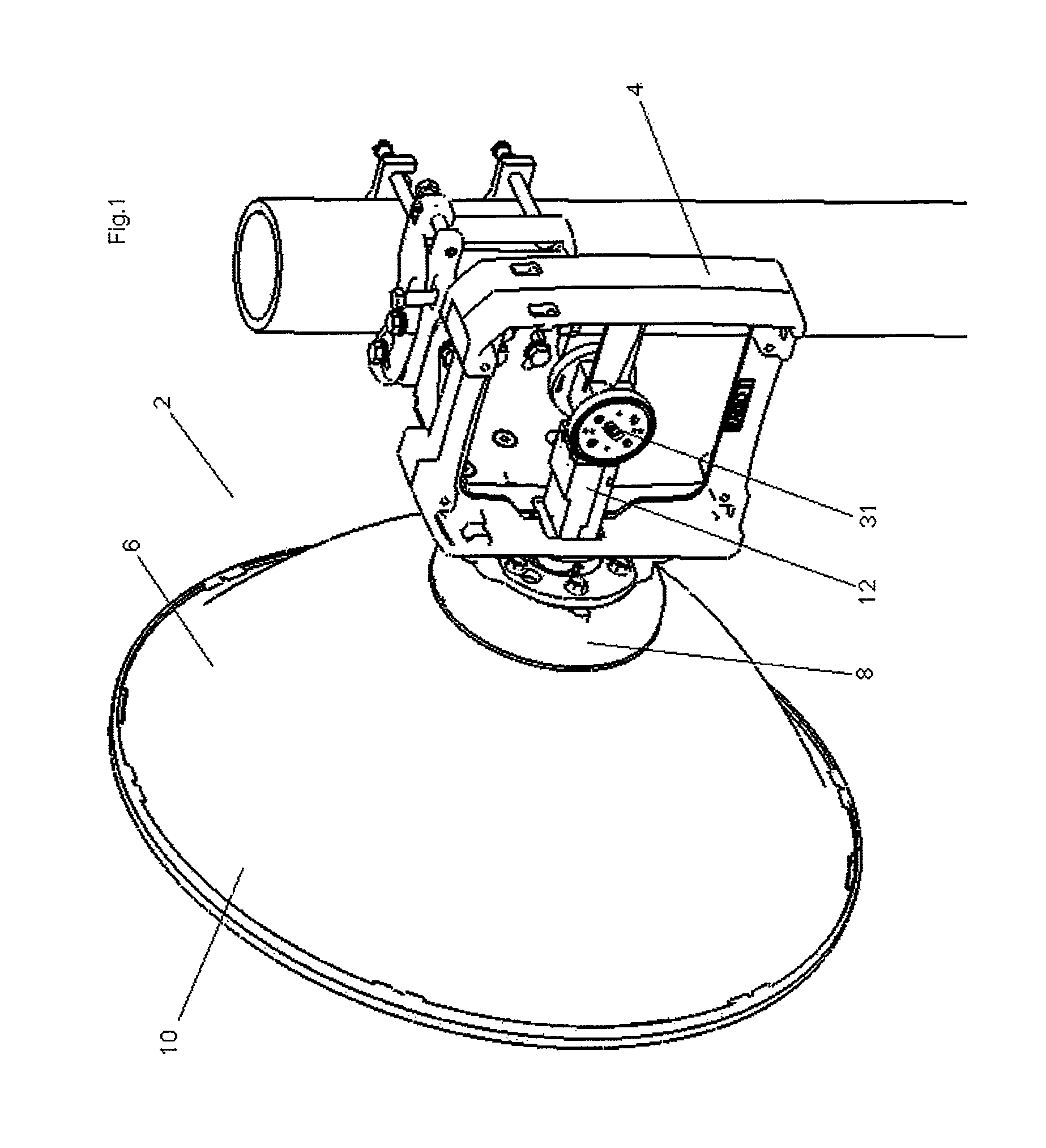 Dual polarized reflector antenna assembly