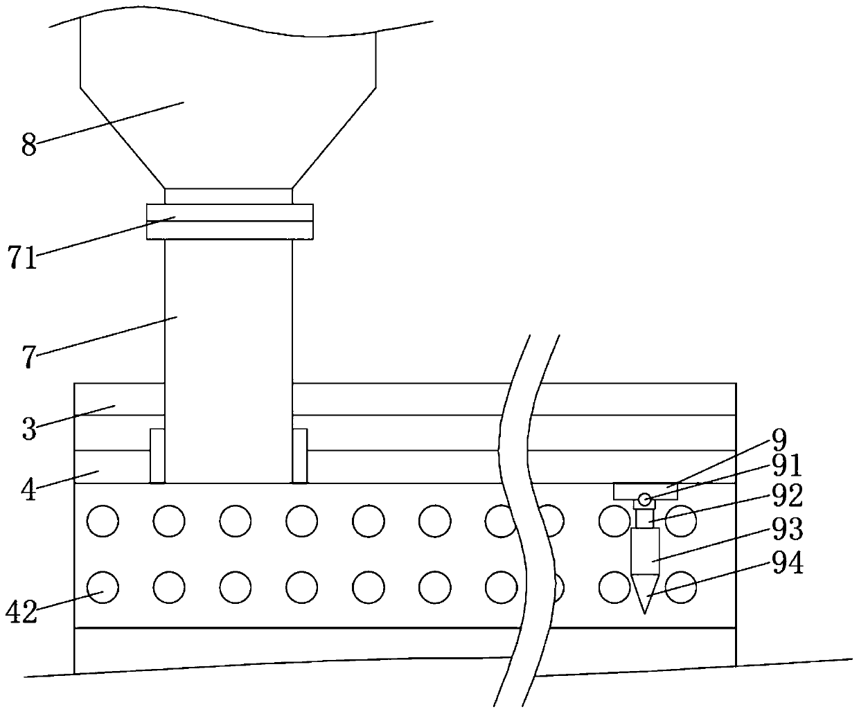 A feeding device for bleaching powder production