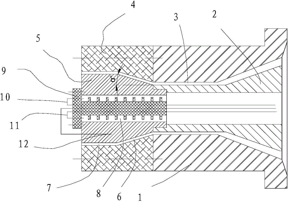 Online two-way stretching device of plastic pipes