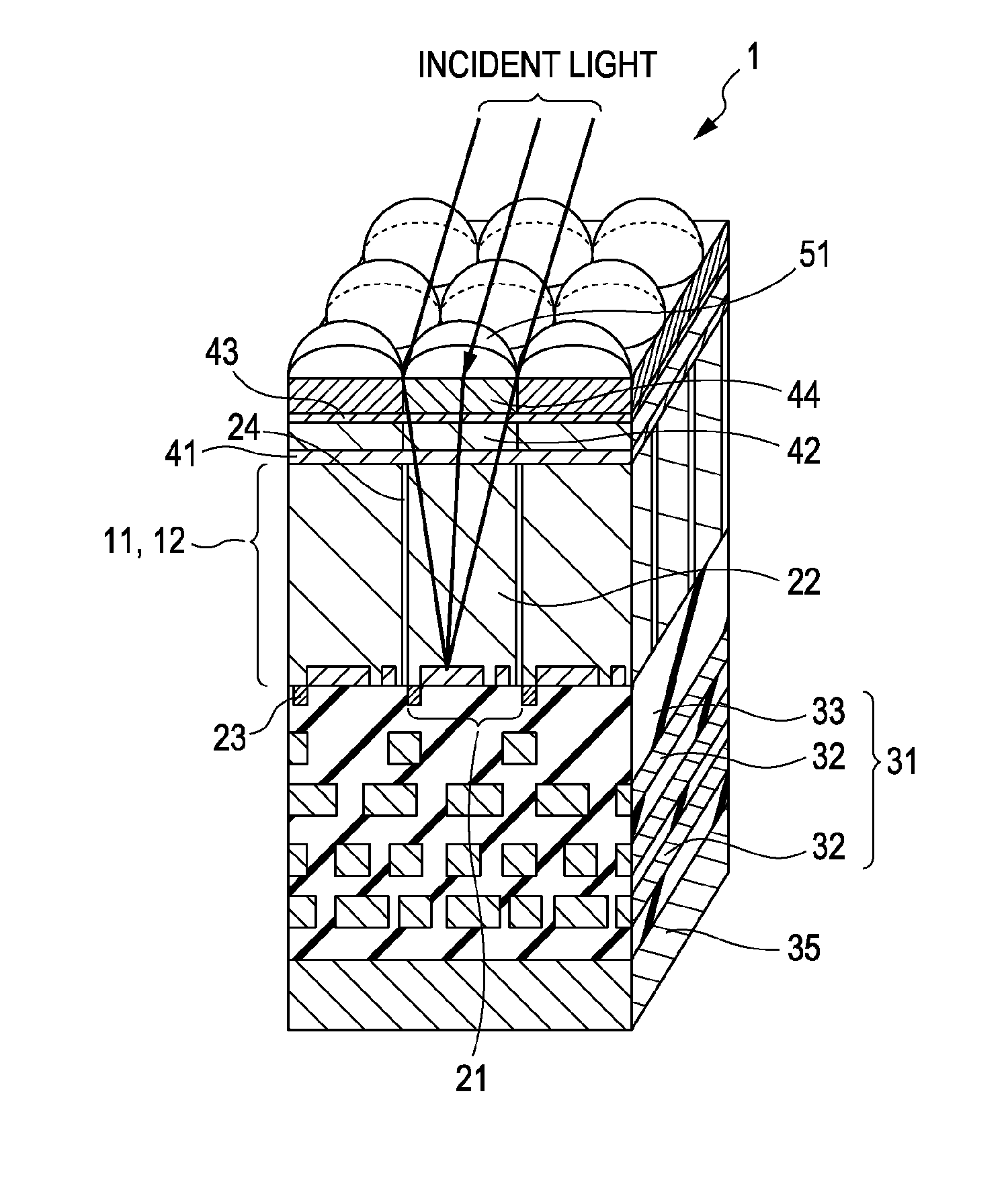 Solid-state imaging device with an organic photoelectric conversion film and imaging apparatus