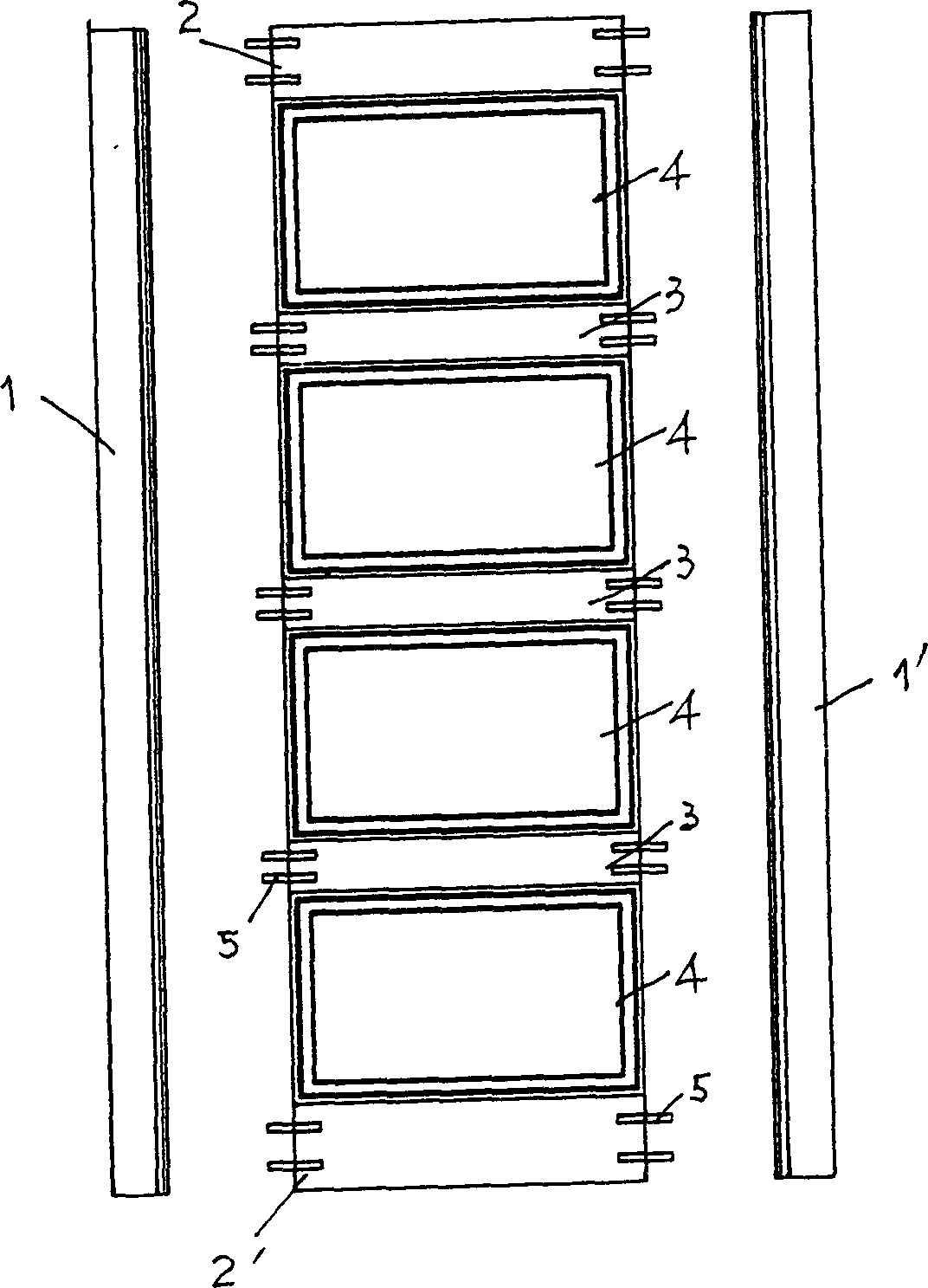 Log door leaf and its manufacturing method