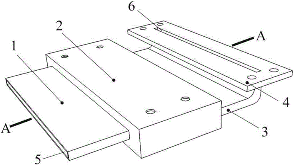 Weapon bay noise suppression device based on environment gas jet