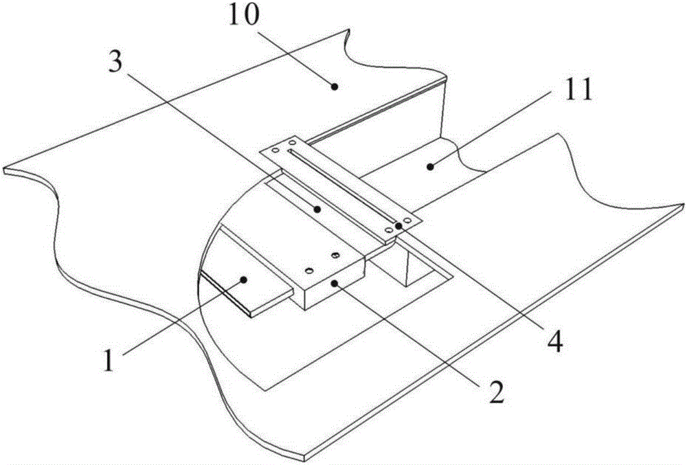 Weapon bay noise suppression device based on environment gas jet