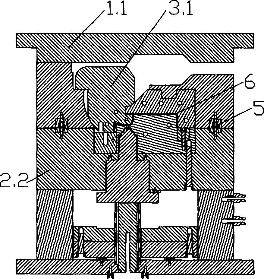 Die with swinging and rotating mechanism