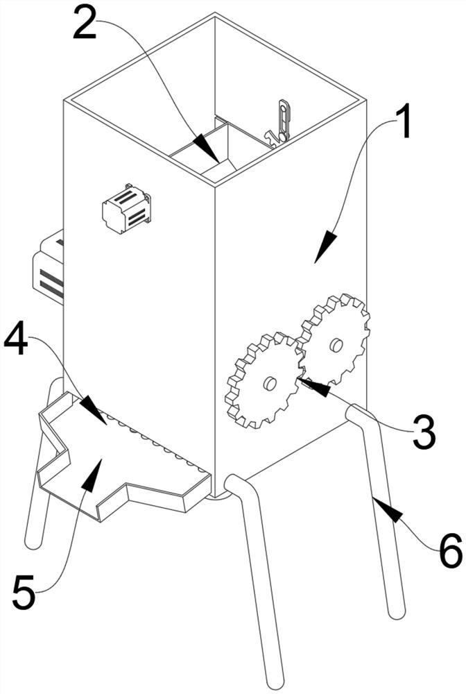 Batch crushing device for raw materials of plastic woven bags