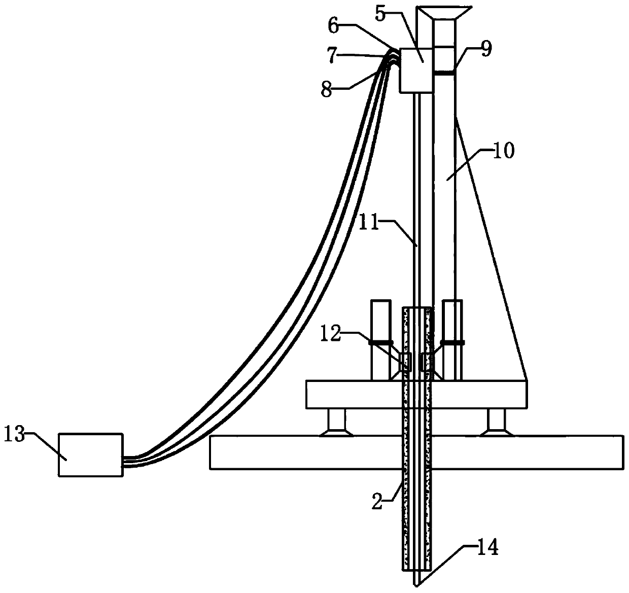 Static pressure pile sinking device capable of adopting interior through method, and internal through static pressure pile sinking method