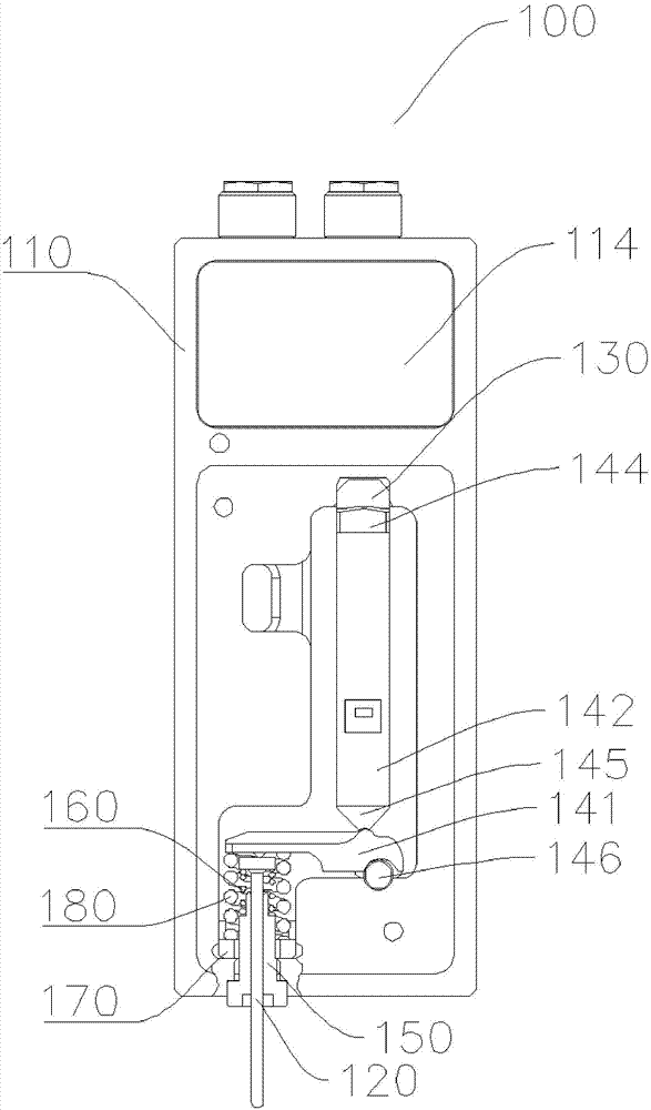 Fluid micro-spraying device and executing system thereof