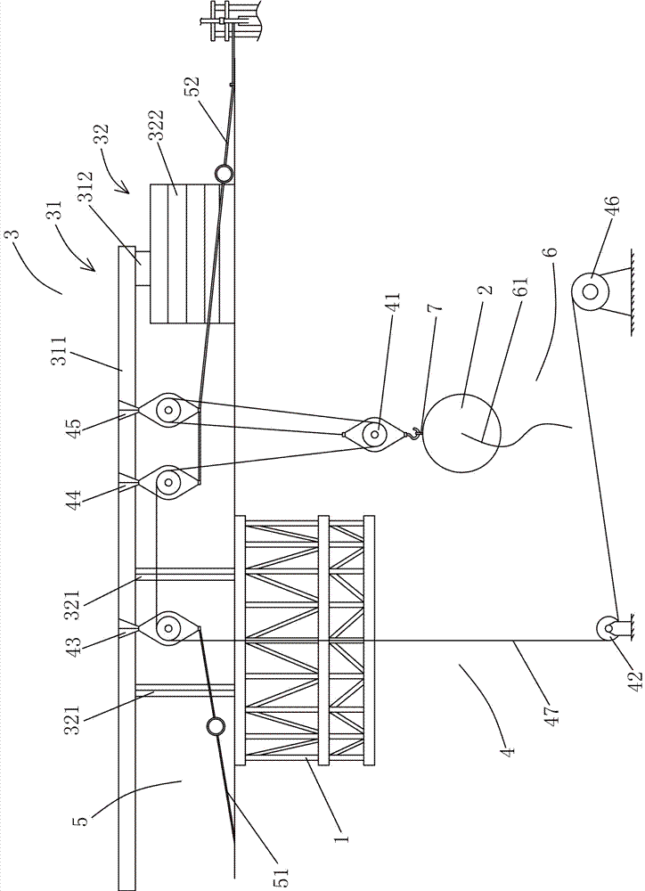 Prilling tower stiff beam hoisting device and method