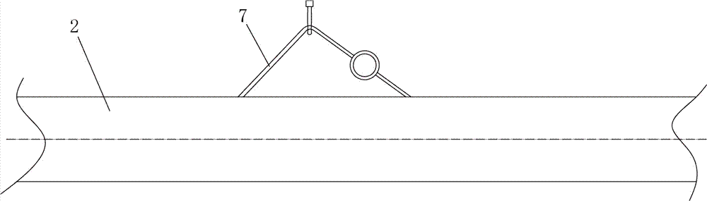 Prilling tower stiff beam hoisting device and method