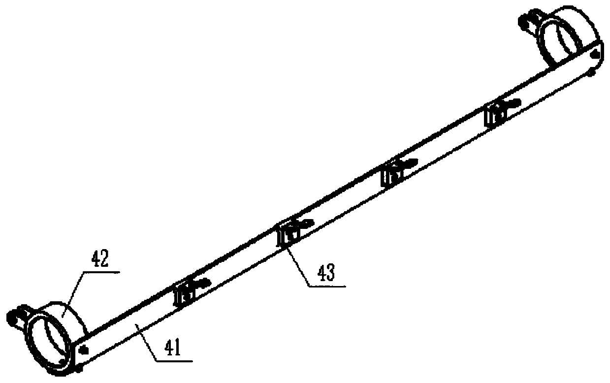 Material shifting and discharging device of straightening machine