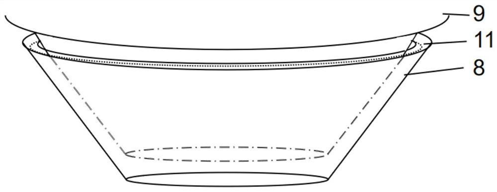 Induction type seamless underwear circular knitting machine and method for controlling fabric traction force