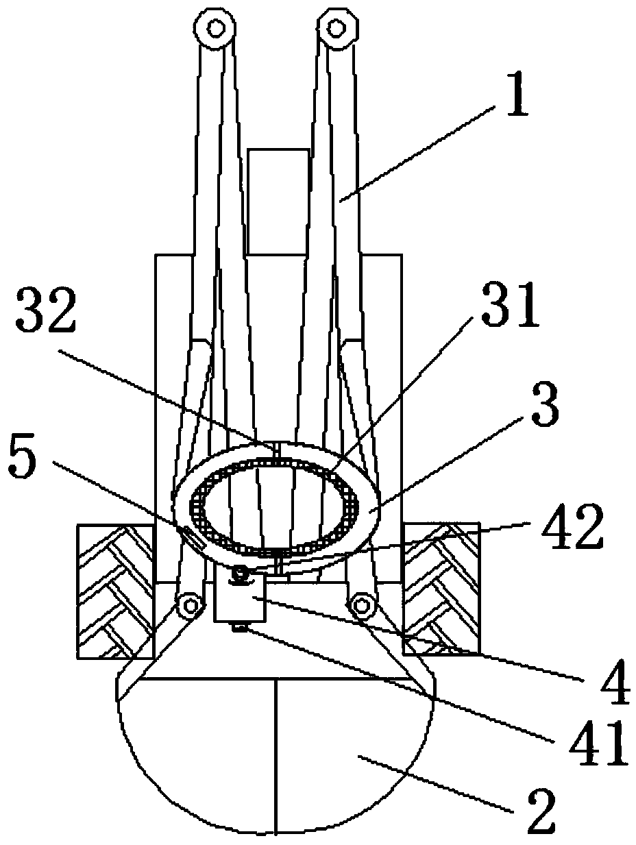 Tree seedling transplanting machine capable of digging up tree seedling with roots and soil balls