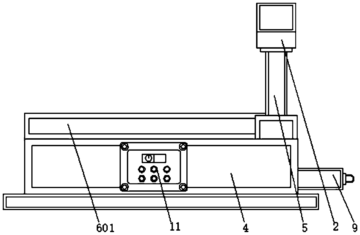 Laser cutting machine with rapid heat dissipation structure