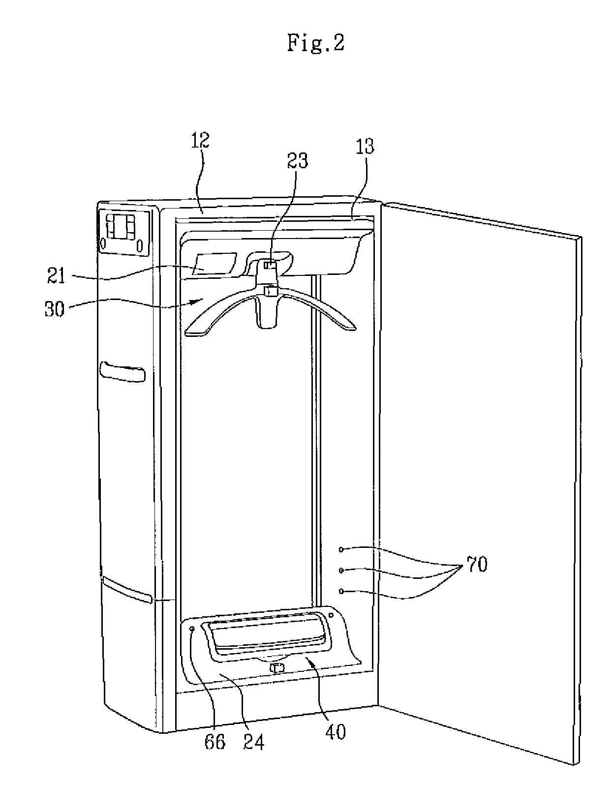 Supplemental clothes treating apparatus