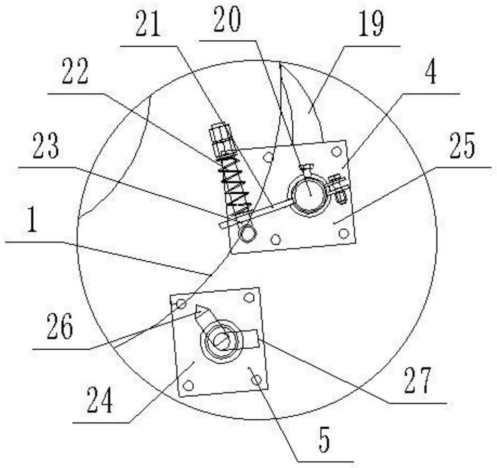 Cleaning device for return rubber belt of belt conveyor