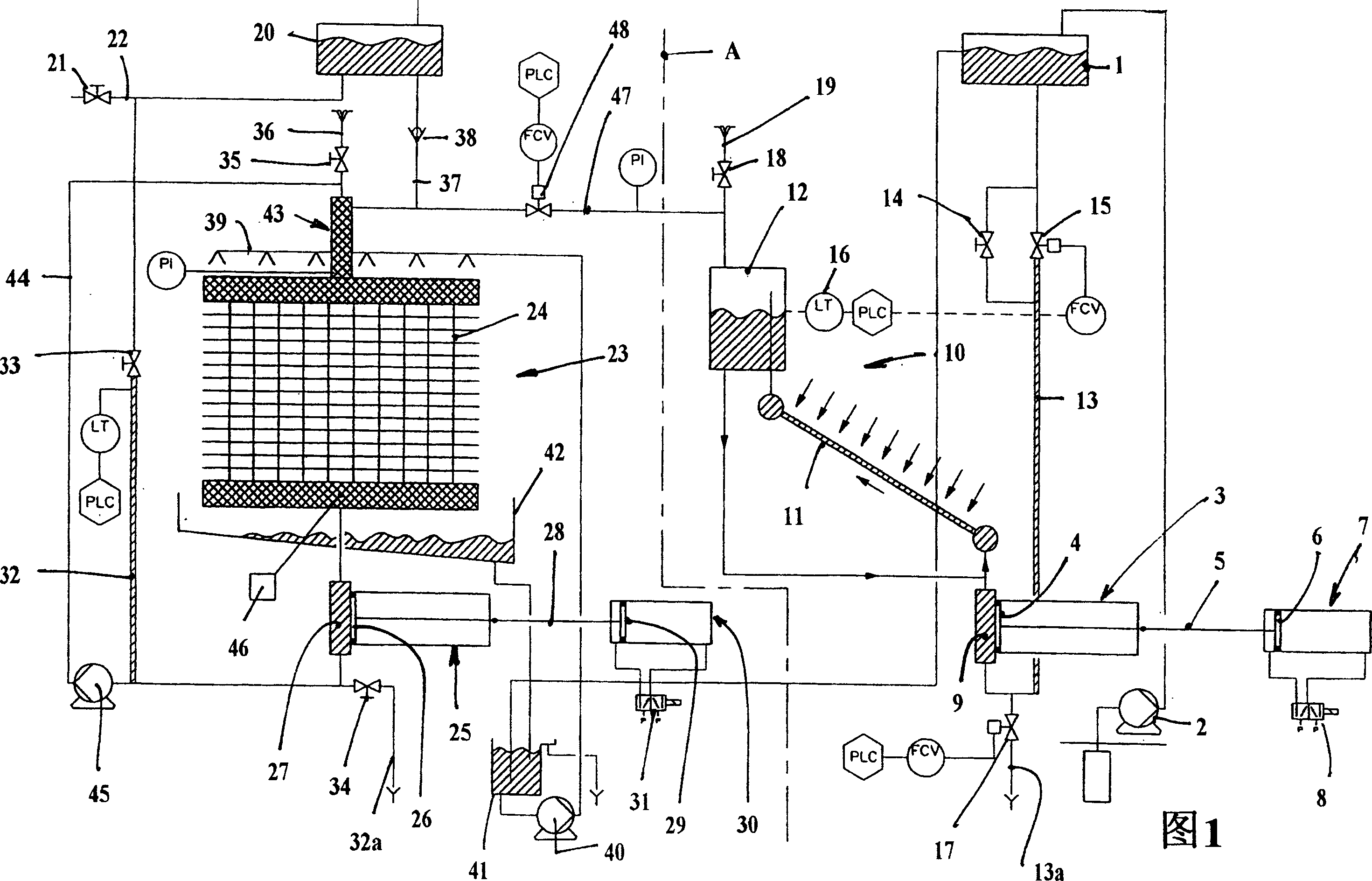 Method and device for producing a pure liquid from a crude liquid