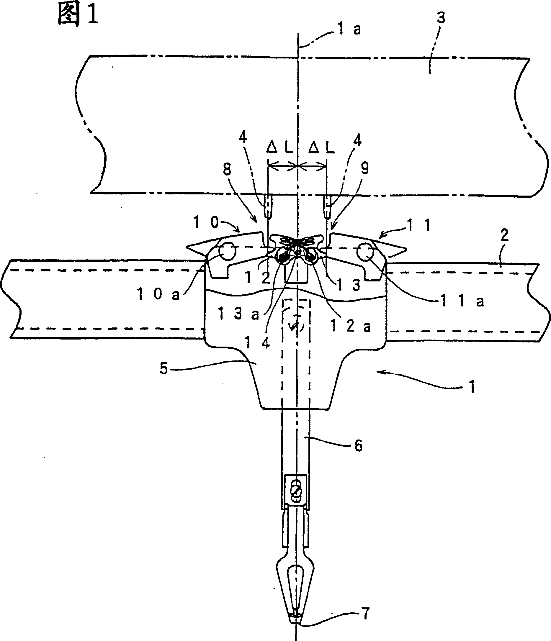 Yarn carrier of weft knitting device