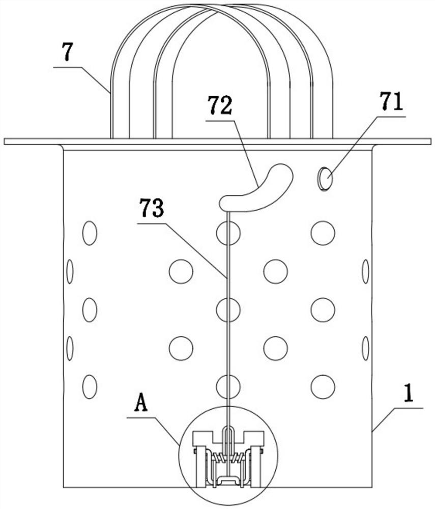 Drainer bottom opening lifting basket bottom cover locking structure