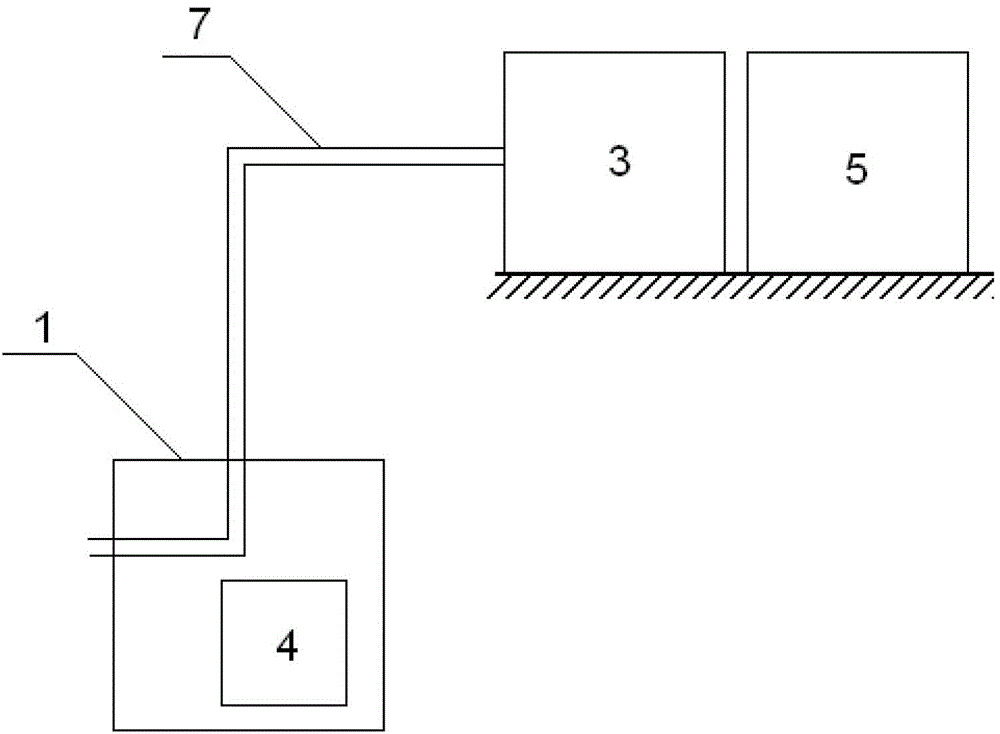 A real-time water sample collection system and collection method thereof