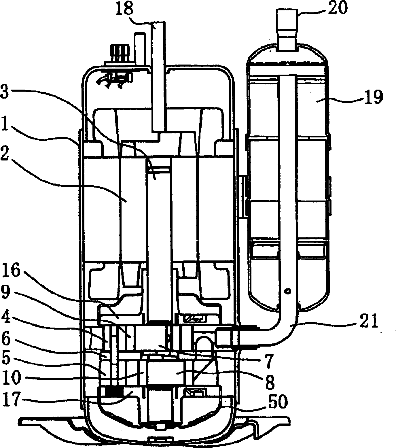 Double cylinder rotary compressor